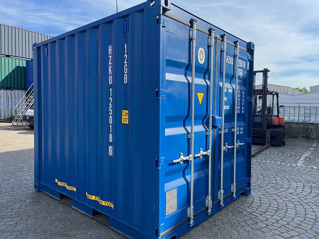 10-Fuß Seecontainer in RAL 5010 Enzianblau – Dreiviertelansicht