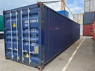 Gebrauchter 40-Fuß Container in RAL 5013 Kobaltblau – Dreiviertelansicht