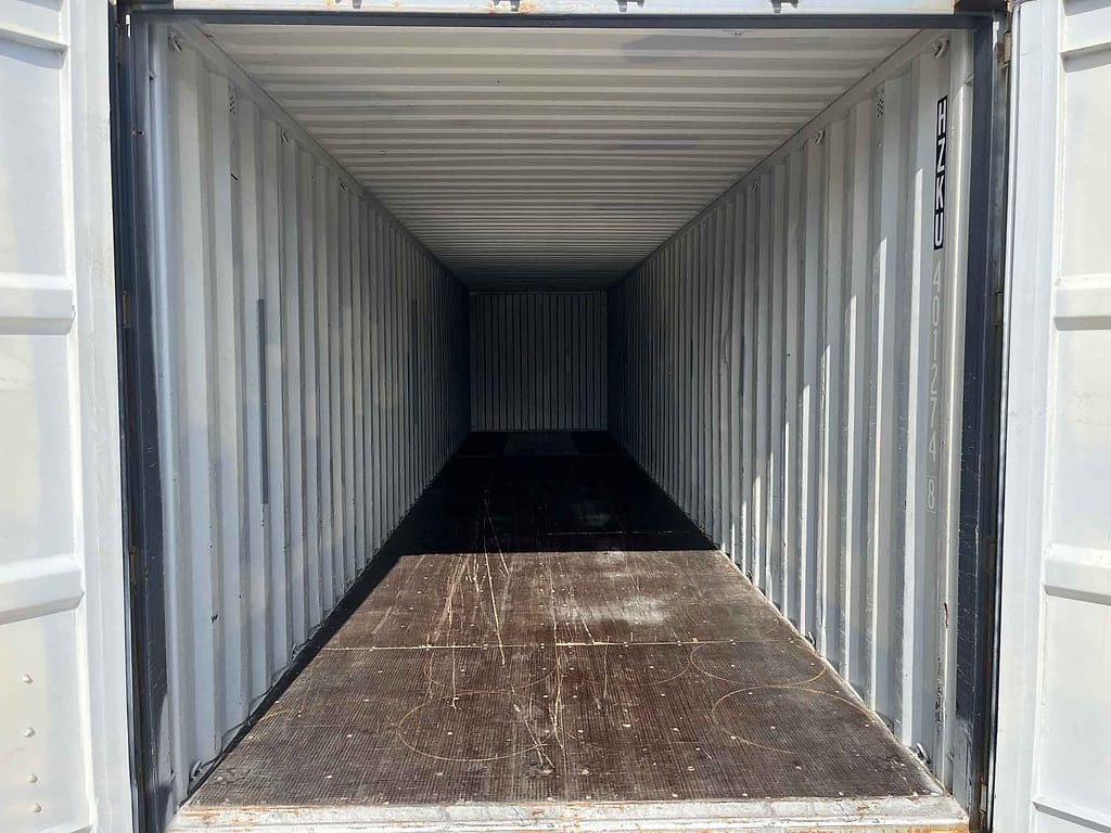 Gebrauchter 40-Fuß High-Cube Container in RAL 7016 Anthrazitgrau – Innenraum
