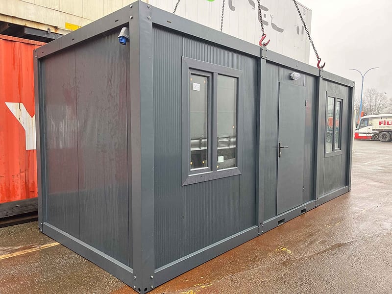 20-Fuß Bürocontainer Anthrazitgrau – Außenansicht, Dreiviertelperspektive
